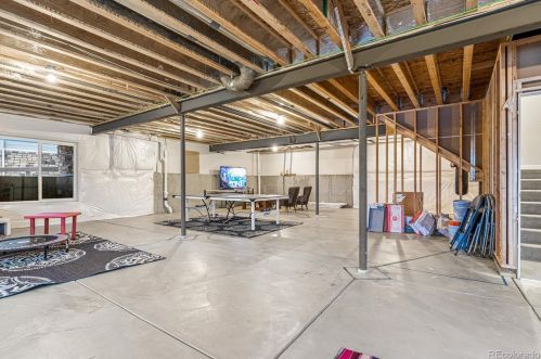 27760 Lakeview Dr, Aurora CO  80016 exterior