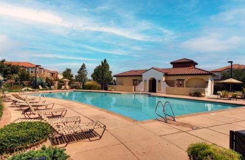 9979 Asilomar Ln, Elk Grove CA  95757-2549 exterior