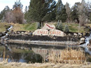 810 Willet Ln, Eagle Crest, OR 97756-9657