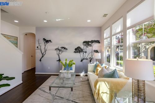 330 Belshaw Dr, Milpitas CA 95035-5472 exterior