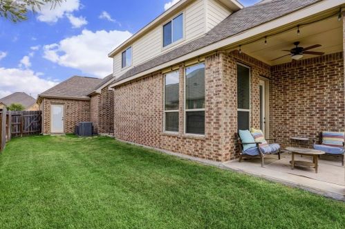 20215 Bristol Blf Ln, Richmond TX 77407-1507 exterior