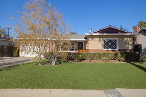 705 Park Ln, Santa Ana, CA 92705-6747