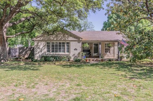 3712 Hills Ave, Fort Worth, TX 76109-2755