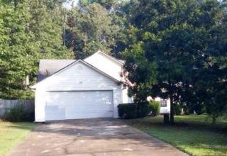 405 Foxdale Rd, Winder, GA 30680-7820