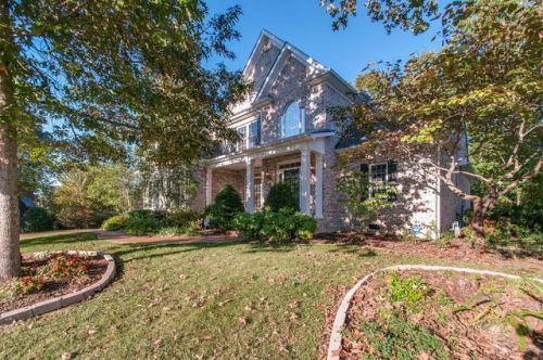 7162 Chessington Dr, Fairview, TN 37062-8165