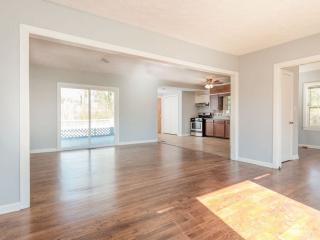 2480 Pasadena Pl, Smyrna GA  30080-1828 exterior