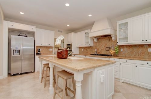 22 Tree Clover, Irvine CA  92618-8800 exterior
