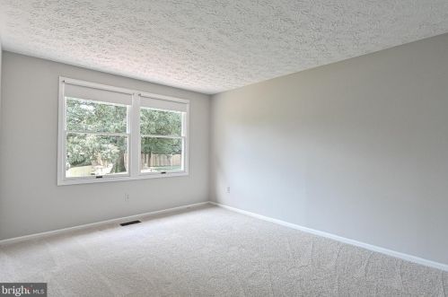8407 Paige Glen Ave, Springfield VA  22152-3543 exterior