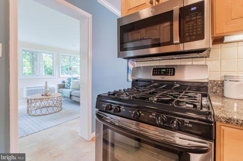 1110 Carson St, Silver Spring MD 20901-1816 exterior