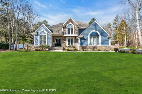 10 Elana Dr, Jackson Twp, NJ 08527-3128