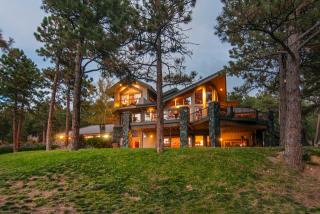 1912 Sugarbush Dr, Lakewood, CO 80439