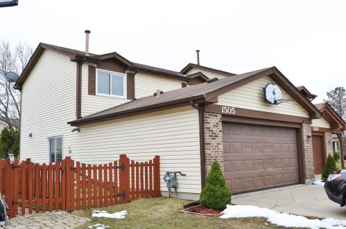 1505 Chippewa Trl, Wheeling, IL 60090-5115