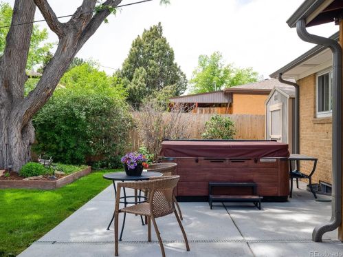 3372 Saratoga Ave, Englewood CO 80110-6204 exterior