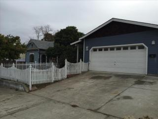 521 7th St, Antioch, CA 94509-1649