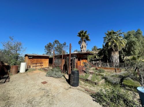 15747 Rancho Viejo Dr, Riverside CA  92506-5822 exterior