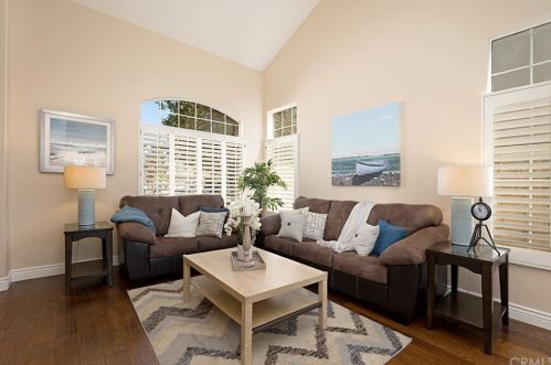 578 Eveningsong Ln, Anaheim CA  92808-1616 exterior