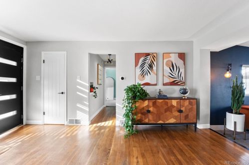 2910 Niagara St, Denver CO  80207-2905 exterior