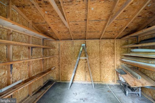 7301 Lackawanna Dr, Springfield VA  22150-4418 exterior