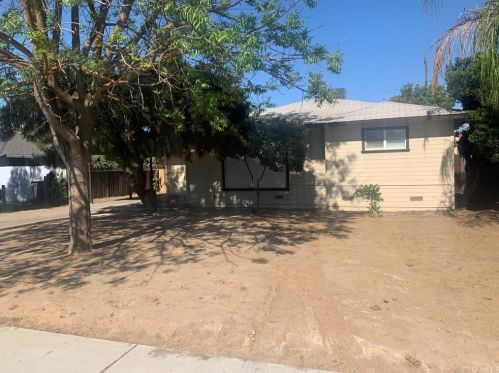 1154 Hemlock Ave, Navelencia, CA 93654-2313