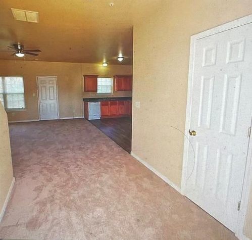 1739 Bob White Ln, Conyers, GA 30013-6607