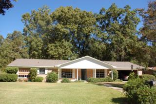 5 Arnold Dr, Texarkana, AR 71854-3901