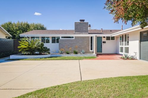 11631 Davenport Rd, Los Alamitos CA  90720-3833 exterior