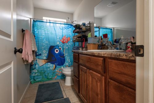 272 Main St, Kayenta UT 84738-6240 exterior