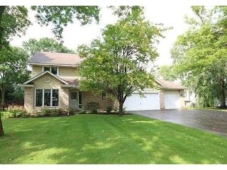 3920 Cheshunt Dr, Saint Paul, MN 55125-2727