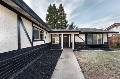 240 Evelyn Way, Folsom, CA 95630-2704