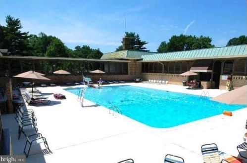 15101 Interlachen Dr, Silver Spring MD 20906-5601 exterior