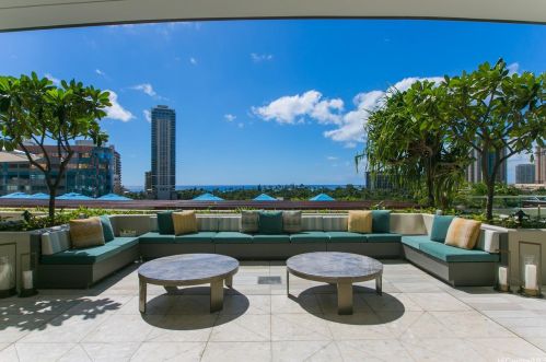 383 Kalaimoku St, Honolulu HI  96815 exterior