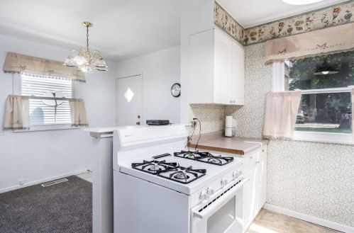 313 Virginia St, Hobart IN  46342-5884 exterior