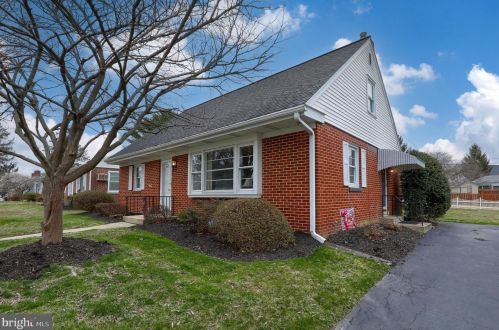 721 Garnet Ave, Lancaster, PA 17603-5717