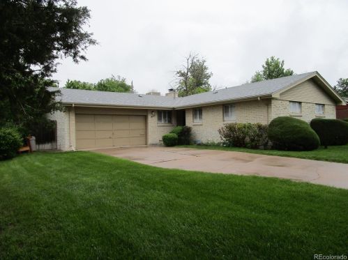 380 Lansing St, Denver, CO 80010-4611