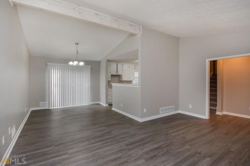 3985 Woodland Cir, Conyers GA  30013-3056 exterior