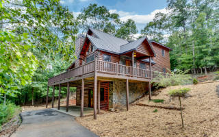 438 Palmetto Dr, Ellijay, GA 30540-7100