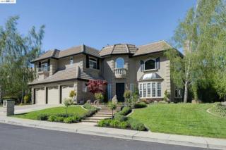 8266 Moller Ranch Dr, Pleasanton, CA 94588-9679