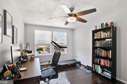 3314 Tapestry Cir, Burtonsville MD 20866-2067 exterior