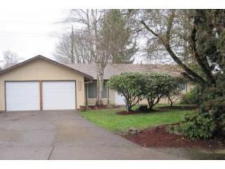 3143 Kentwood Dr, Eugene, OR 97401-8211