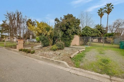 394 Idaho St, Gridley, CA 95948-2802