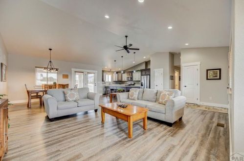 413 Tejon Ave, Pueblo CO  81007-3285 exterior