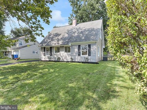 17 Babcock Ln, Willingboro, NJ 08046-1603