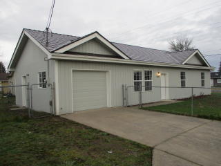 1700 Jefferson St, Albany OR  97322-4166 exterior
