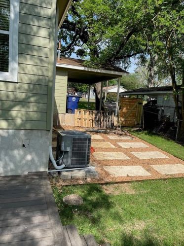4712 Creekwood Rd, Austin TX  78723-5316 exterior