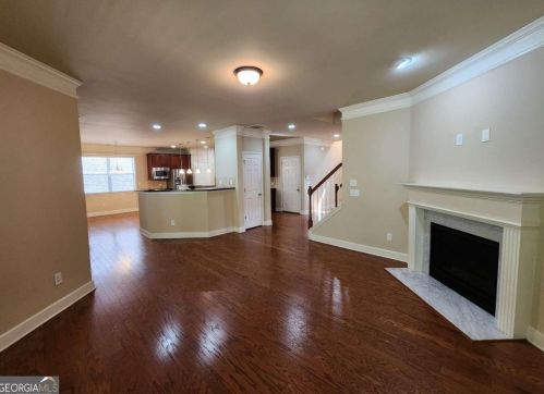 1656 Danbury Parc Pl, Atlanta GA  30319-2159 exterior