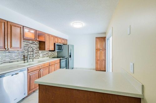 1425 109th Ln, Minneapolis, MN 55433-4214
