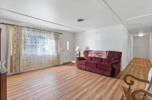 13615 Utopia Rd, Poway, CA 92064-3726