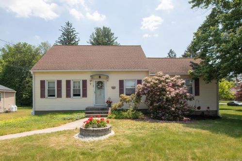 21 Todd Rd, Waterbury, CT 06716-2819