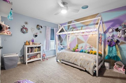 1649 Treeta Trl, Uhland TX 78640 exterior