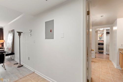 199 14th St, Atlanta GA  30318-7827 exterior